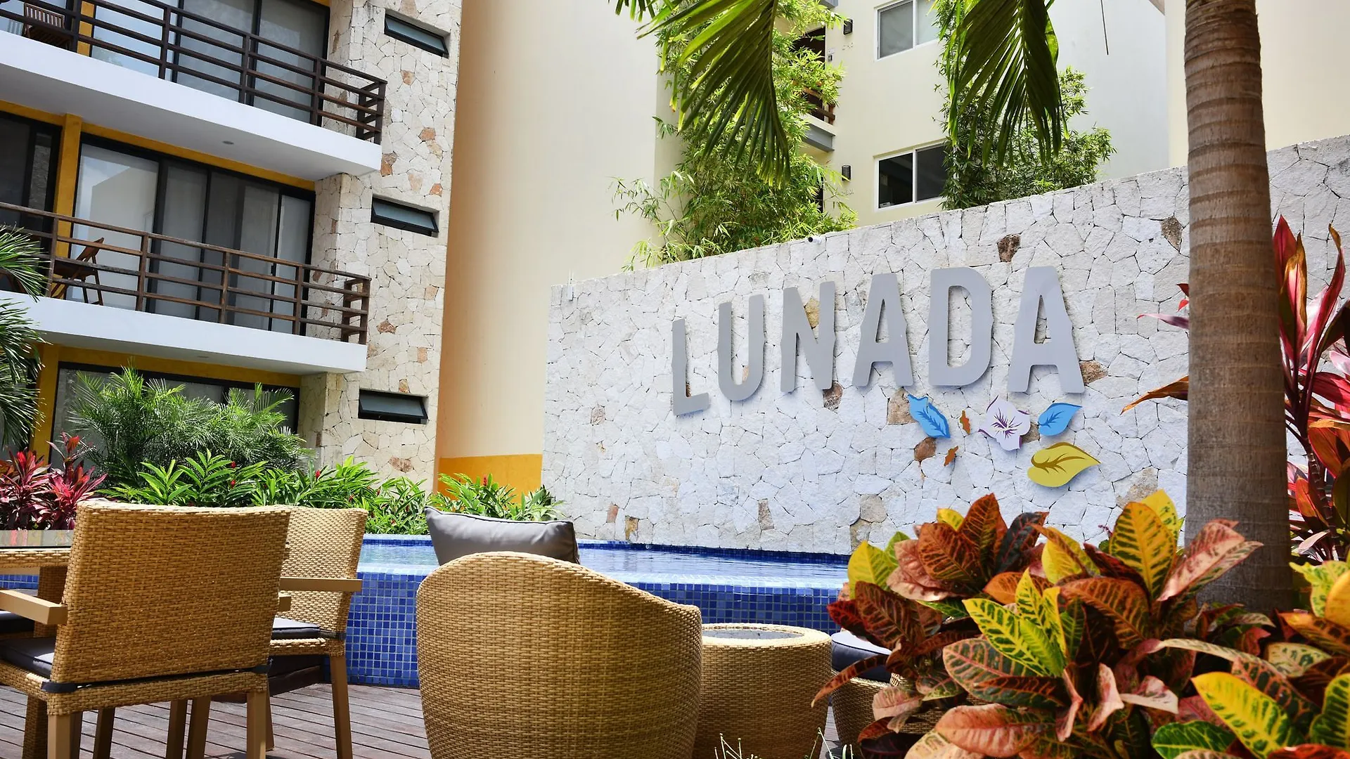 Lunada 115 By Imexico 신데 델 카르멘